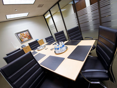 Regus Day Office in Illinois, Chicago - First National Plaza