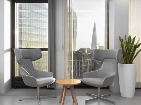 Regus Business Lounge in London Tower 42