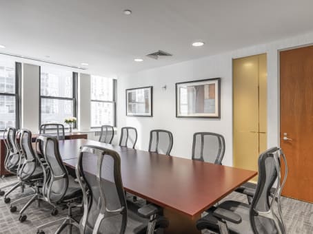 Regus Business Centre in New York, New York City - 445 Park Avenue