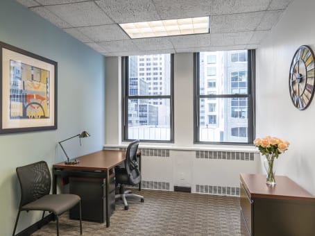 Regus Business Centre in New York, New York City - 445 Park Avenue