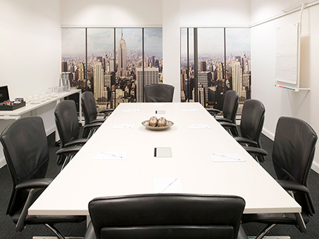 Regus Meeting Room in Reading Theale