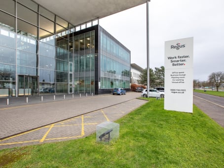 Regus Business Lounge in Slough Bath Road