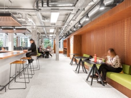 Regus Business Centre in Manchester Peter House