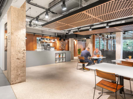 Regus Meeting Room in Manchester Peter House