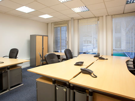 Regus Office Space in Paris Avenue des Champs-Elysées