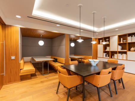 Regus Business Centre in New York, New York City - 250 Park Avenue
