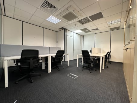 Regus Meeting Room in London Heathrow Airport