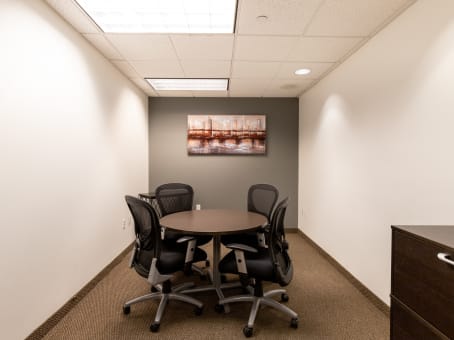 Regus Office Space, New Mexico, Albuquerque - Two Park Square Center