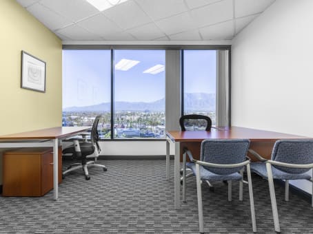 Regus Business Centre in California, Ontario - Lakeshore Center