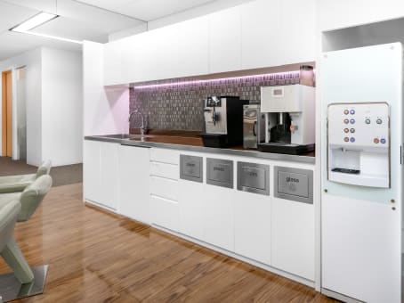 Regus Office Space in Tokyo Shinjuku Park Tower