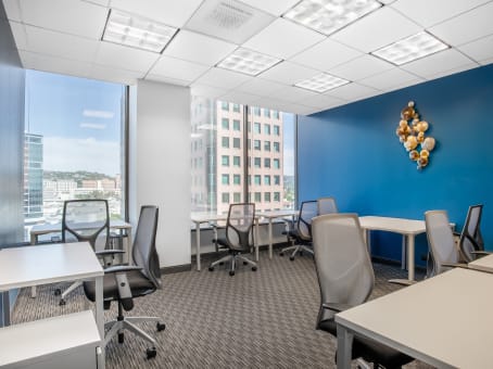 Regus Business Centre in California, Los Angeles - Oppenheimer Tower