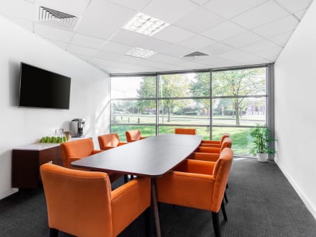 Regus Meeting Room in Chester Business Park