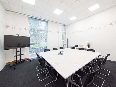 Regus Business Lounge in Watford Clarendon Road