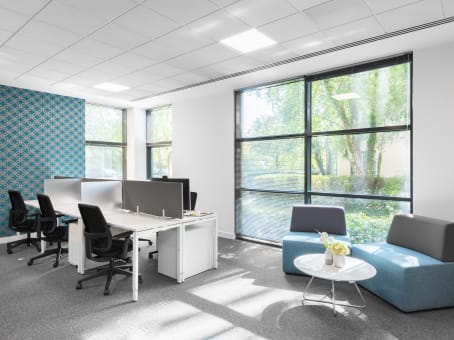 Regus Meeting Room in Manchester Business Park