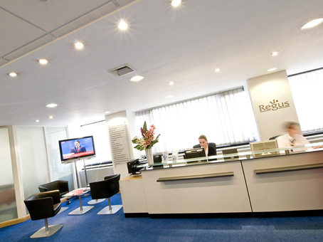 Regus Meeting Room in Brentford Great West Road