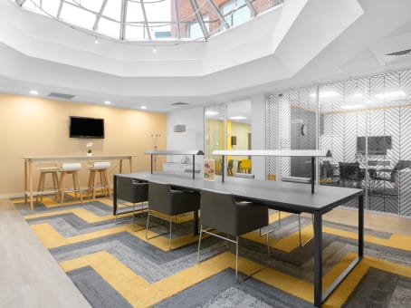 Regus Business Centre in Windsor Thames Street