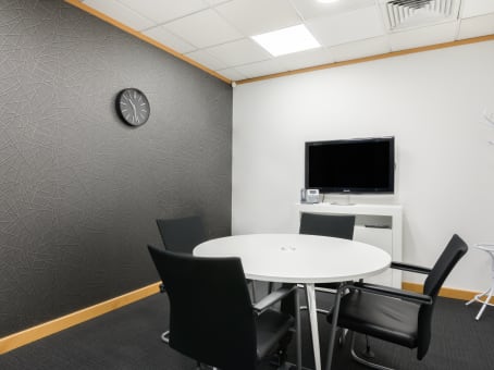 Regus Business Centre in Windsor Thames Street