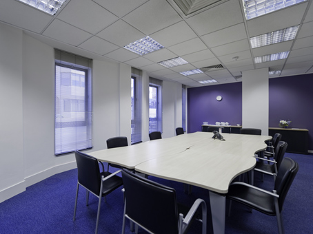 Regus Meeting Room in Windsor Victoria Street
