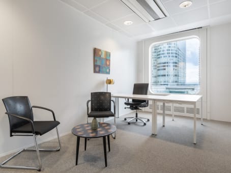Regus Office Space in Paris La Défense Tour Ariane