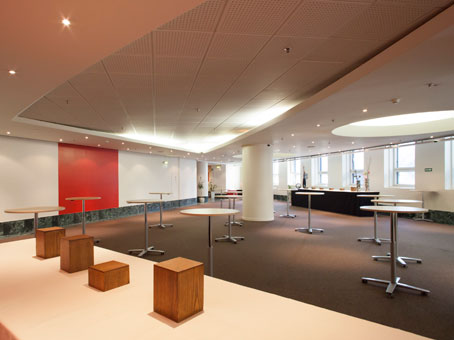 Regus Business Centre in Paris La Défense Centre de Conférence