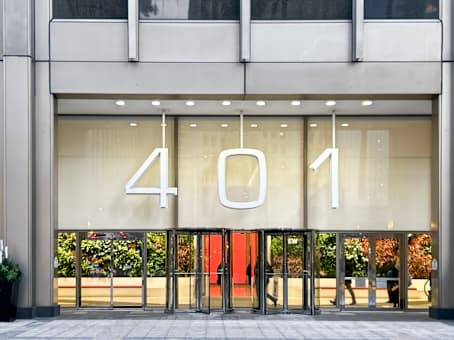 Regus Business Lounge, Illinois, Chicago - 401 North Michigan