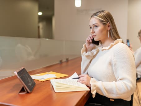 Regus Office Space, Oregon, Lake Oswego - Centerpointe
