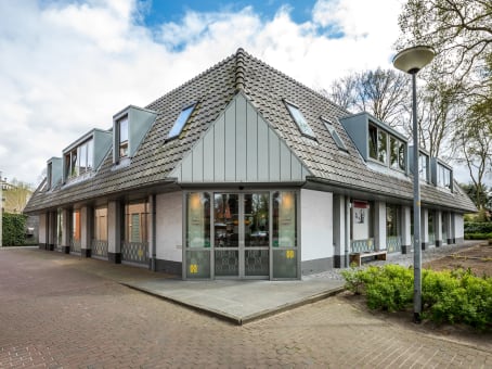 Regus Office Space, Laren