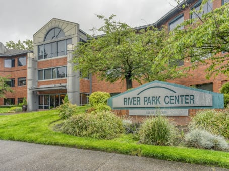 Oregon, Portland - River Park Center