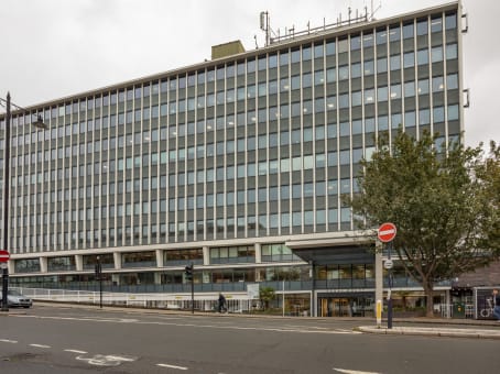 London, Twickenham – London Road