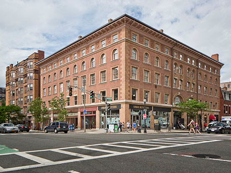 Massachusetts, Boston - Spaces Newbury Street
