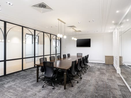 Medium Meeting Room