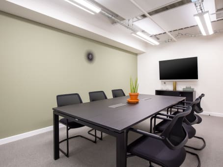 Medium Meeting Room