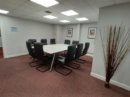 Medium Meeting Room