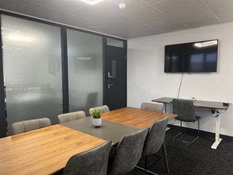 Medium Meeting Room