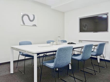 Medium Meeting Room