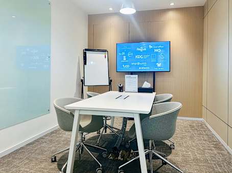 Medium Meeting Room