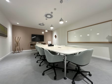 Medium Meeting Room