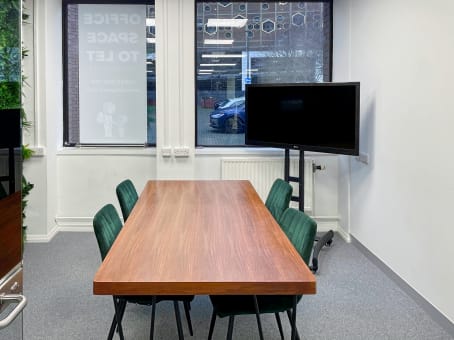 Medium Meeting Room