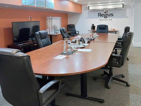 Medium Meeting Room